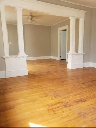 Main picture of 184 East Ave