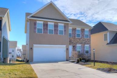 Main picture of 220 Roudabush Dr NW