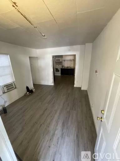 Main picture of 824 E Lemon Ave