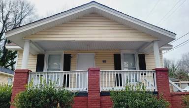 Main picture of 213 Pryor St