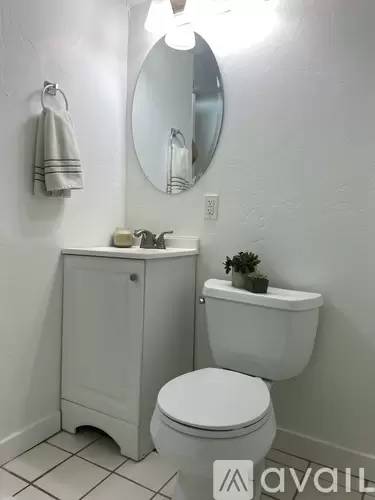 Main picture of 284 E Twin Peaks St