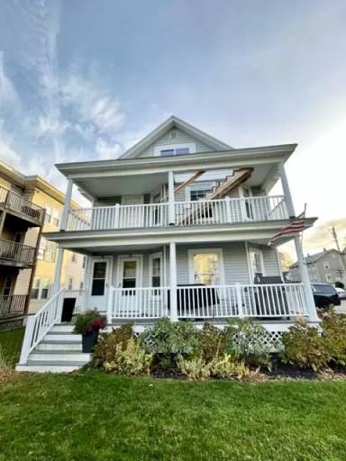 Main picture of 346 Ocean St