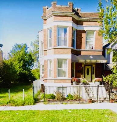 Main picture of 1328 S Springfield Ave