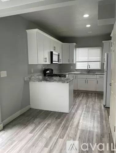 Main picture of 1455 W California Ave
