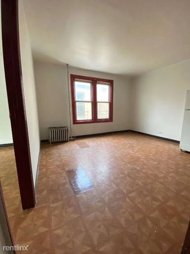 Main picture of 2462 Williamsbridge Rd