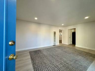 Main picture of 1515 Brown St