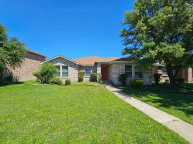 Main picture of 2816 Amber Waves Ln