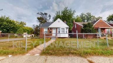 Main picture of 18314 Rutherford St