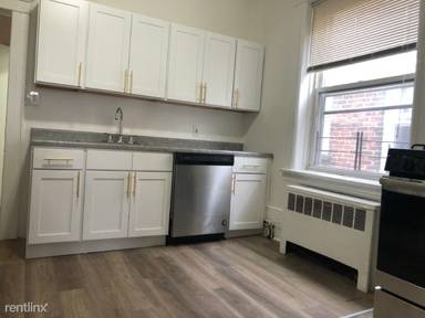 Main picture of 204 Bidwell Ave