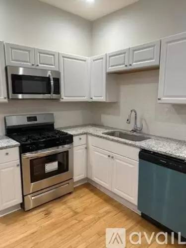 Main picture of 1410 N Maplewood Ave