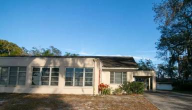 Main picture of 833 Oxford St