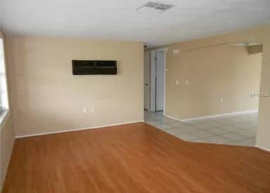 Main picture of 5912 Della Dr