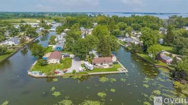 Main picture of 35381 Dern Dr