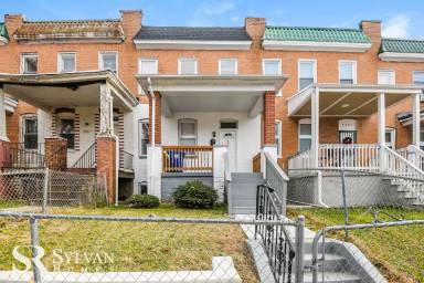 Main picture of 5207 Ivanhoe Ave