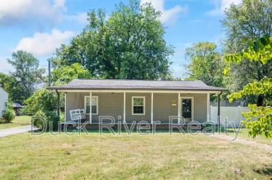 Main picture of 819 W 9th St