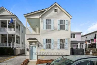 Main picture of 12 1/2 Nunan St
