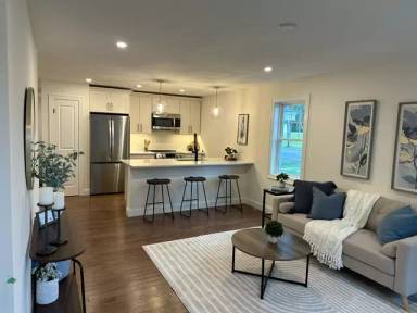 Main picture of 404 Oxford St