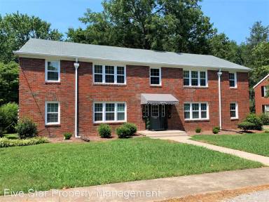 Main picture of 903 E Lytle St