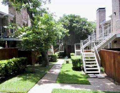 Main picture of 2906 West Ave