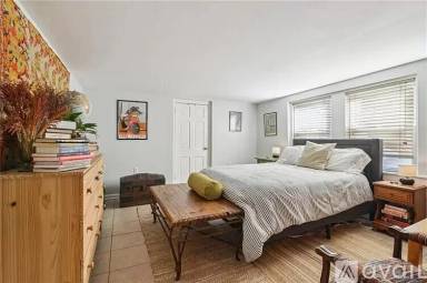 Main picture of 1506 Treasure St