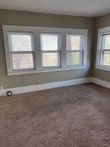 Main picture of 2416 Walworth St