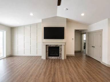 Main picture of 2675 Titan Dr