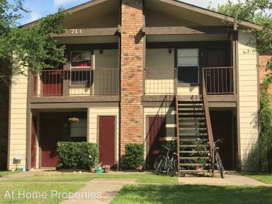 Main picture of 707 Wellesley Ct