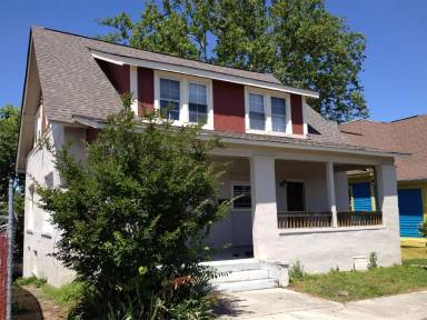 Main picture of 515 Caswell Ave