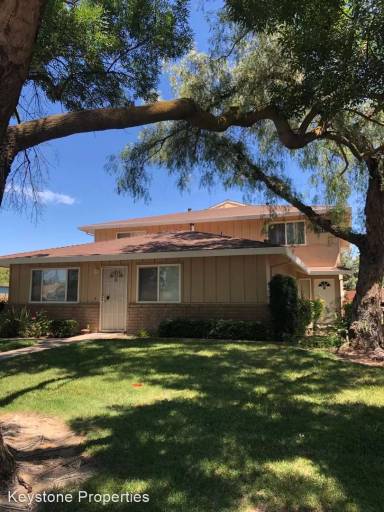 Main picture of 2229 Chrysler Dr