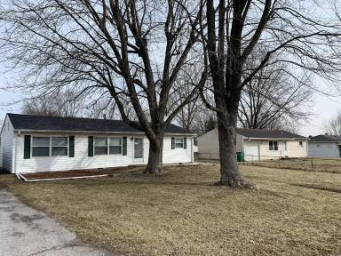 Main picture of 126 Lewis Dr