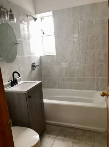 Main picture of 1638 S 50th Ave
