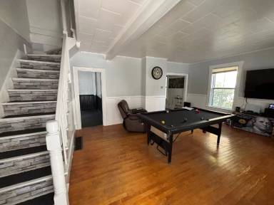Main picture of 23 Elm St