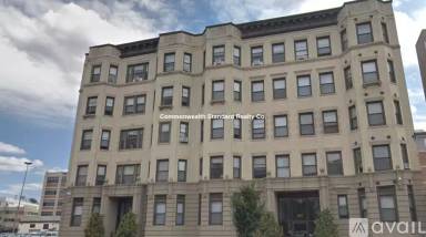 Main picture of 831 Beacon St