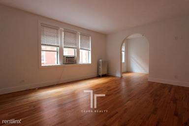 Main picture of 540-48 W Surf St