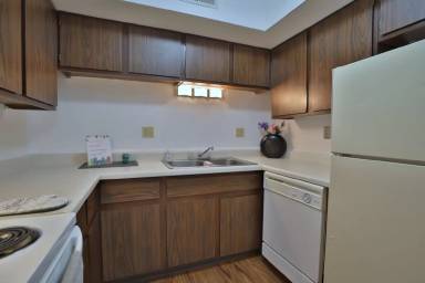 Main picture of Crestwood Apartment
