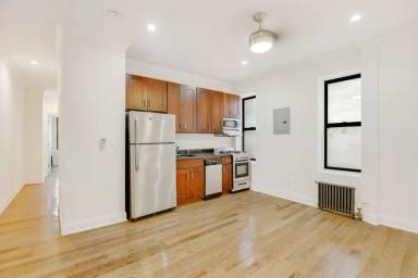 Main picture of 1159 President St