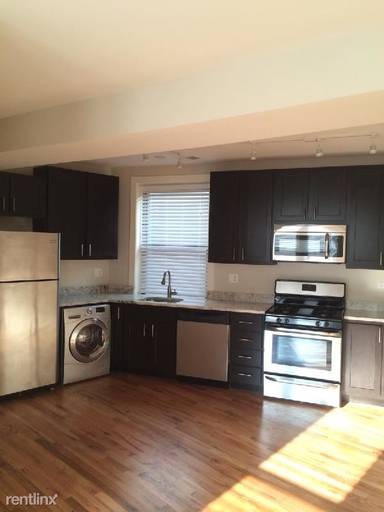 Main picture of 2229 W Wilson Ave