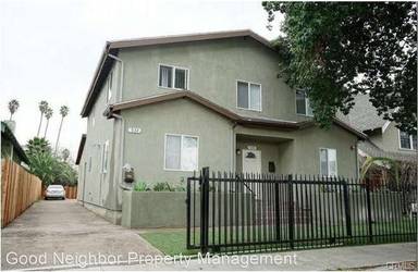 Main picture of 532 W 45th St