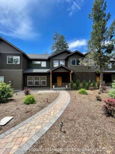 Main picture of 927 E Desperado Trl