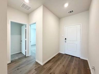 Main picture of 1116 Riverbrook Ln