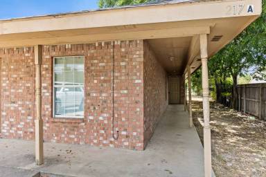 Main picture of 217 E Craven Ave