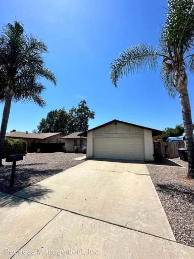 Main picture of 866 Terra Ln