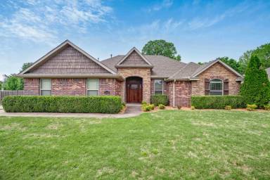 Main picture of 2981 N Raven Ln
