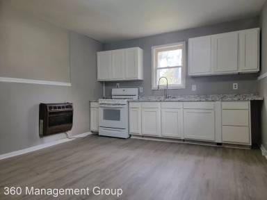 Main picture of 42 Wainscott Ave