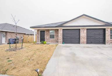 Main picture of 121 Wind Ridge Dr