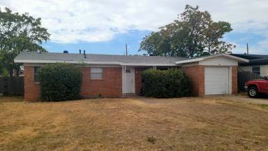 Main picture of 4621 Wilshire Dr
