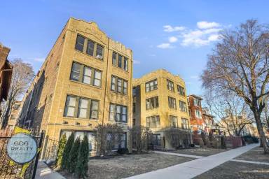 Main picture of 1020 E Hyde Park Blvd