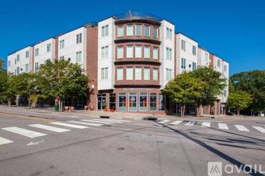 Main picture of 400 W Rosemary St