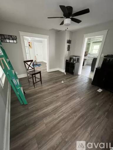 Main picture of 494 Hamilton St