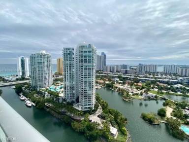 Main picture of Parque Towers Condo